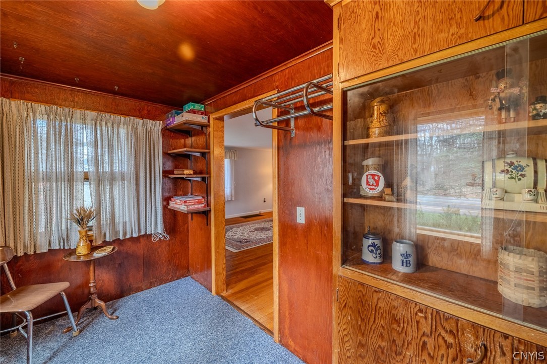 6286 Fly Road De Witt, NY 13057 - Photo 14 of 38 Entry from First Door Foyer area