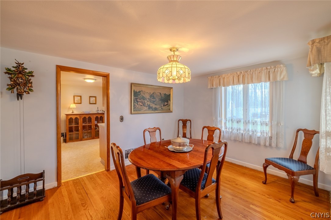 6286 Fly Road De Witt, NY 13057 - Photo 8 of 38 Dining Room