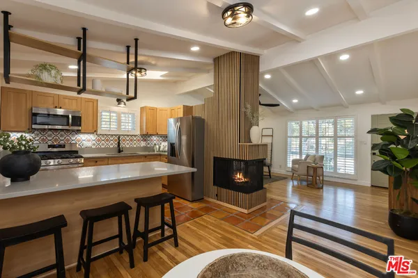 $1,275,000 | 1881 Hackett Avenue, Long Beach, CA 90815
