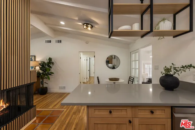 $1,249,000 | 1881 Hackett Avenue, Long Beach, CA 90815