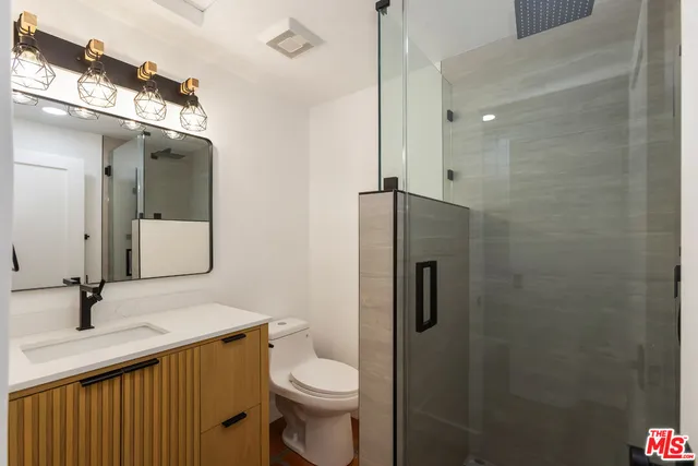 $1,249,000 | 1881 Hackett Avenue, Long Beach, CA 90815