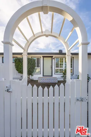 $1,275,000 | 1881 Hackett Avenue, Long Beach, CA 90815
