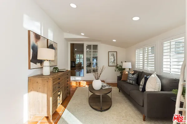 $1,275,000 | 1881 Hackett Avenue, Long Beach, CA 90815