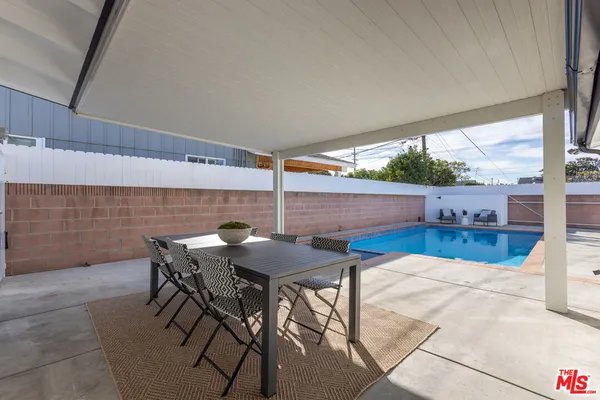 $1,275,000 | 1881 Hackett Avenue, Long Beach, CA 90815