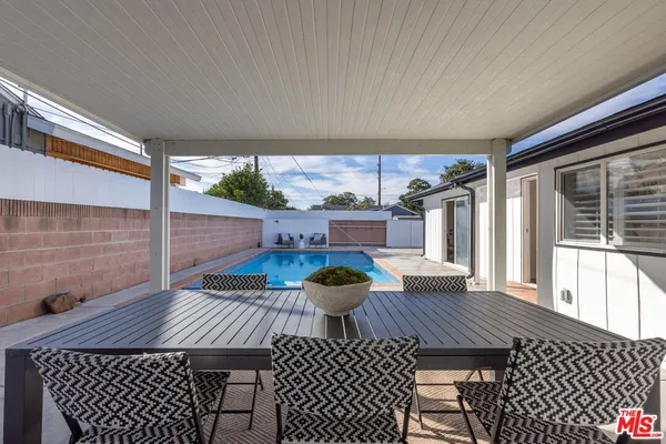 $1,275,000 | 1881 Hackett Avenue, Long Beach, CA 90815