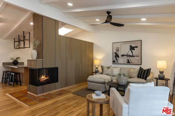 $1,275,000 | 1881 Hackett Avenue, Long Beach, CA 90815