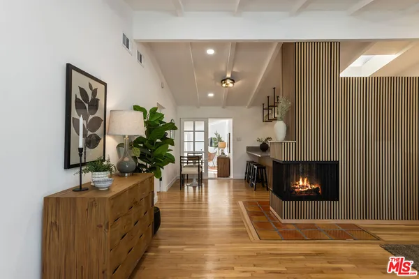 $1,275,000 | 1881 Hackett Avenue, Long Beach, CA 90815