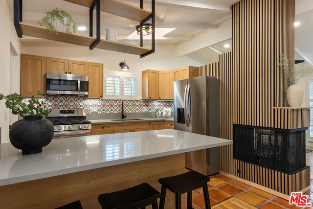 $1,249,000 | 1881 Hackett Avenue, Long Beach, CA 90815