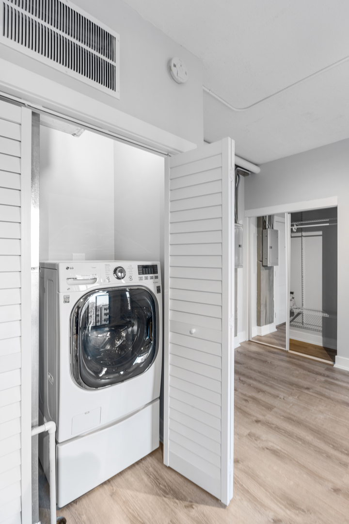 7645 North Sheridan Road, Unit 511 Chicago, IL 60626 - Photo 6 of 13 Gallery Image 6
