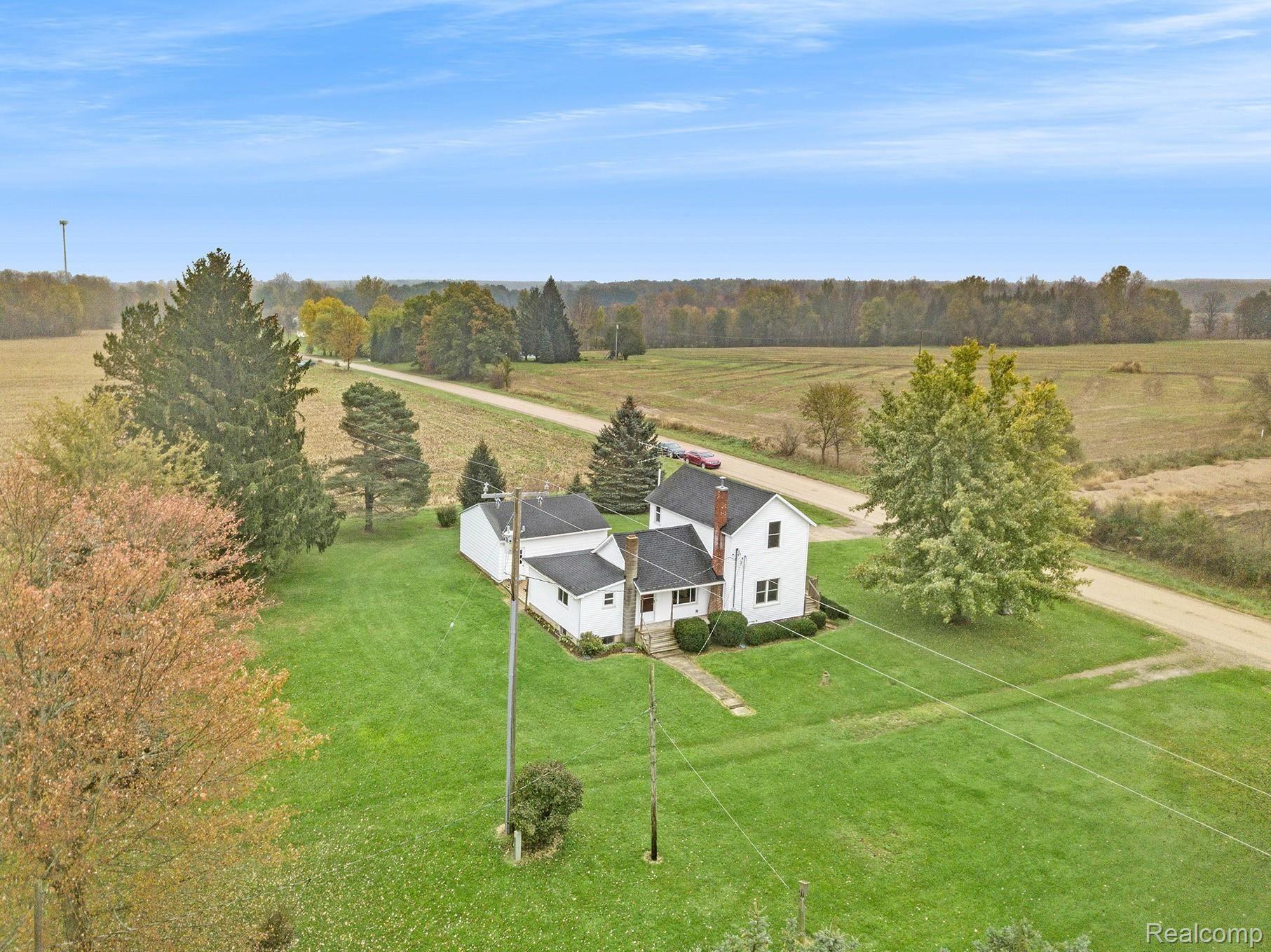 10930 West Sober Road Fowlerville, MI 48836 - Photo 4 of 27 10930 ariel6.jpg