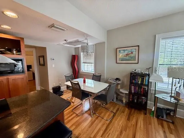 $2,600 | 210 22nd Avenue Northeast, Unit 2, St. Petersburg, FL 33704