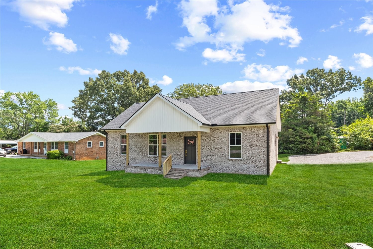 101 Hogin Road Dickson, TN 37055 - Photo 2 of 30