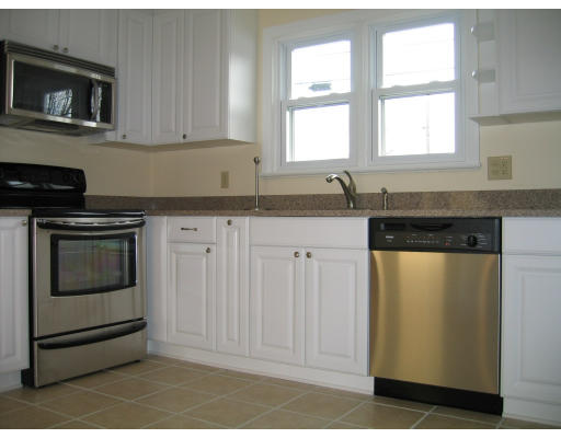 10 Tilden Road Canton, MA 02021 - Photo 3 of 9