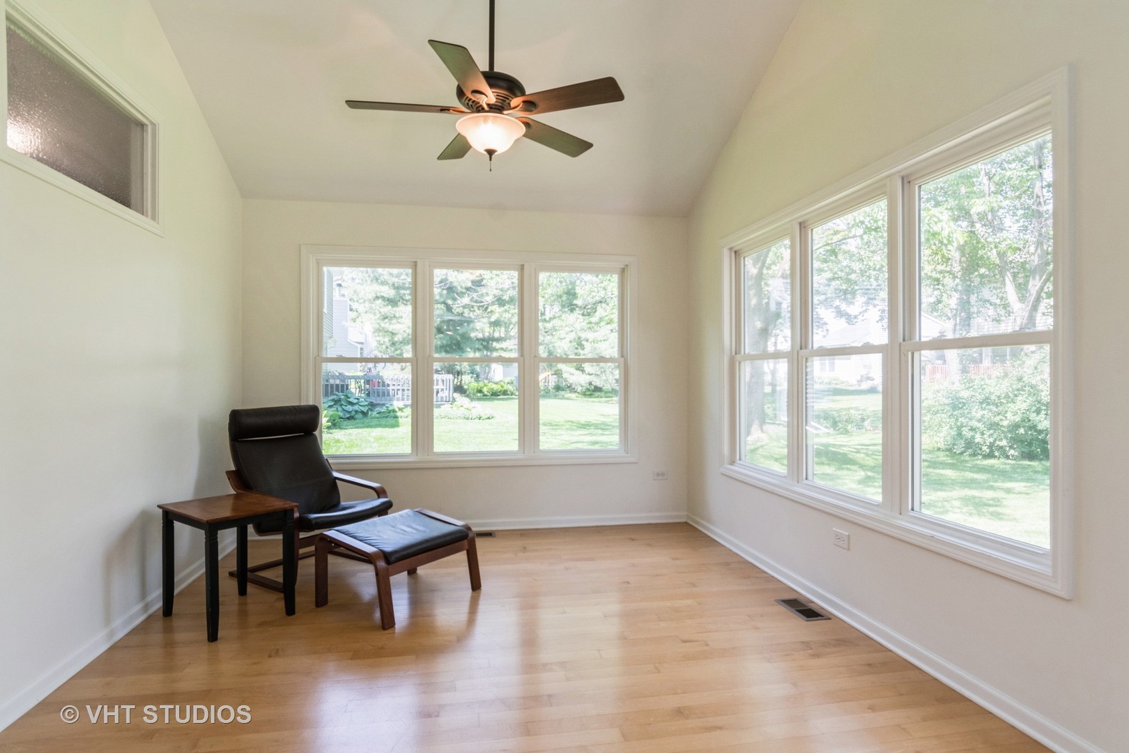 2272 Pontiac Circle Naperville, IL 60565 - Photo 4 of 14 a living room with furniture and a window