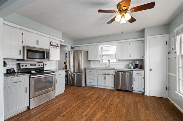 $275,000 | 610 Belton Avenue, Belton, MO 64012