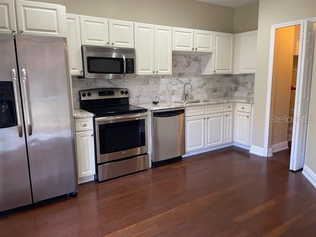 17563 Cherry Ridge Lane Fort Myers, FL 33967 - Photo 2 of 19