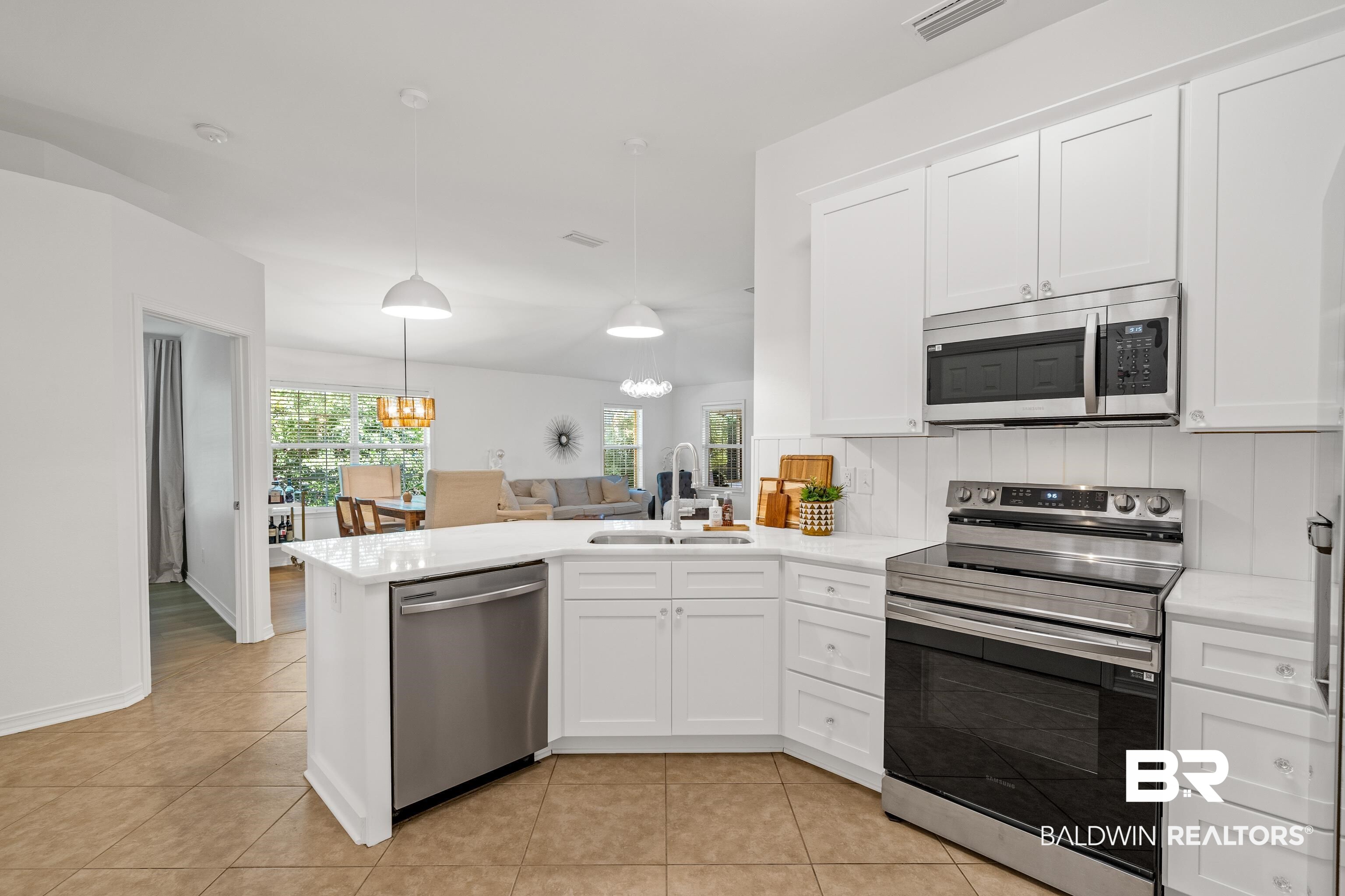 142 Kemper Lane Fairhope, AL 36532 - Photo 6 of 24