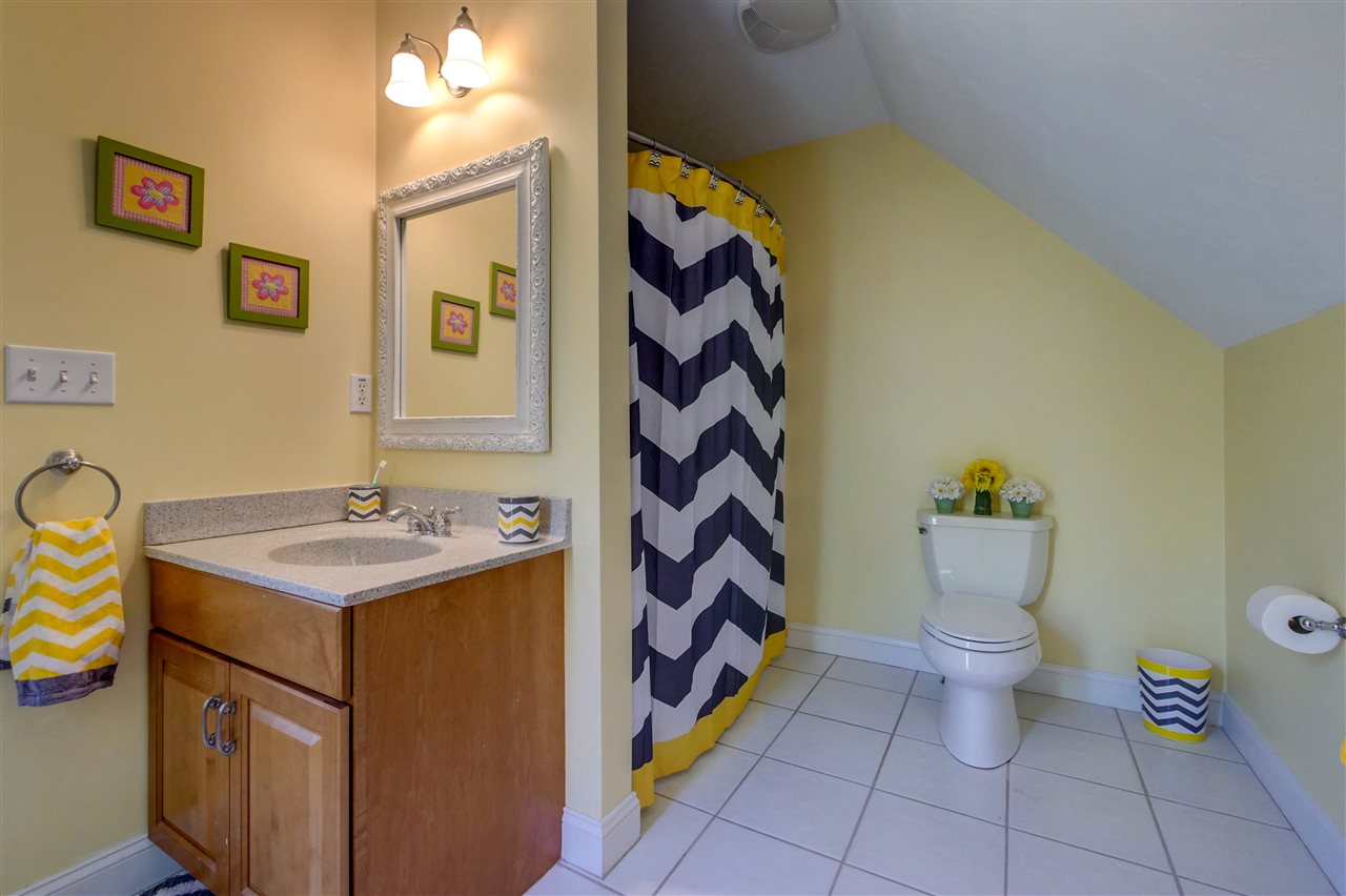 10 Candlewood Road Windham, NH 03087 - Photo 22 of 38