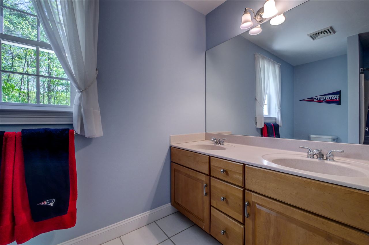 10 Candlewood Road Windham, NH 03087 - Photo 23 of 38