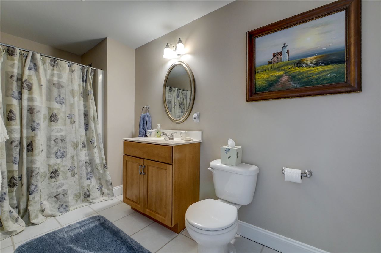 10 Candlewood Road Windham, NH 03087 - Photo 34 of 38