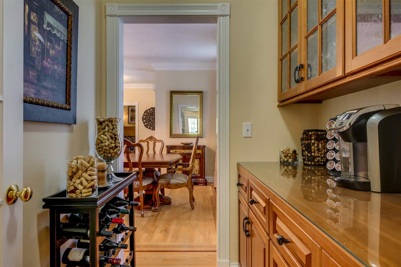 10 Candlewood Road Windham, NH 03087 - Photo 6 of 38