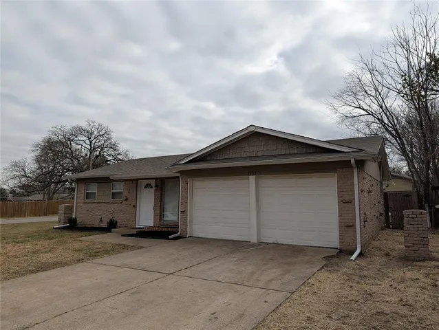 $1,895 | 3732 Falcon Drive, Forest Hill, TX 76119