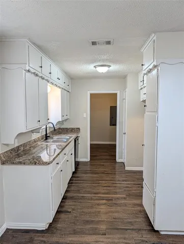 $1,895 | 3732 Falcon Drive, Forest Hill, TX 76119