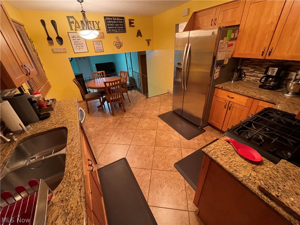 6512 Rousseau Drive Parma, OH 44129 - Photo 6 of 20