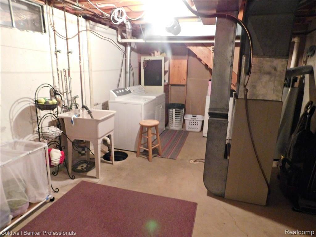 9660 Andersonville Road Clarkston, MI 48346 - Photo 50 of 53 bsmt3.JPG