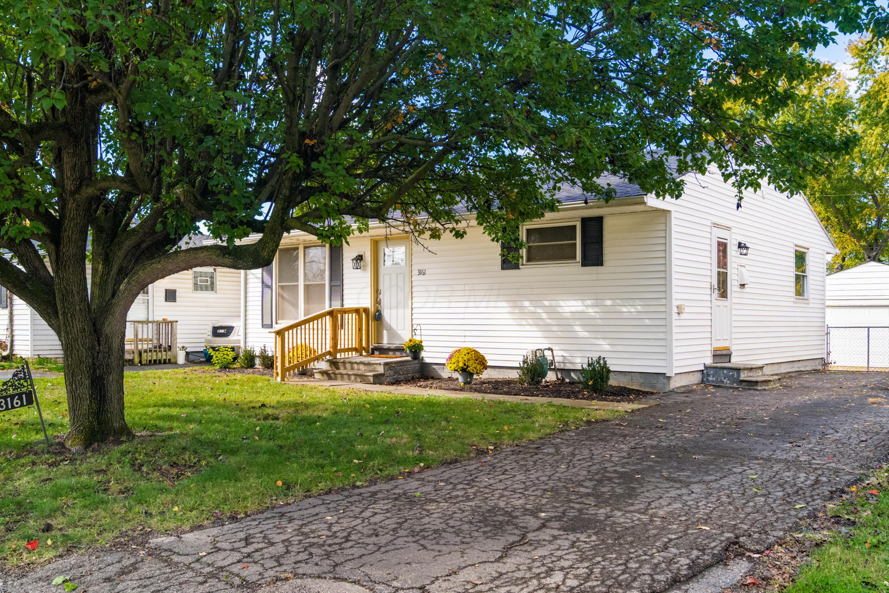 3161 Lewis Road Columbus, OH 43207 - Photo 3 of 36 i_3161_Lewis_070