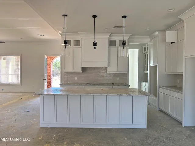 $819,050 | 906 Old Glory Lane, Brandon, MS 39047