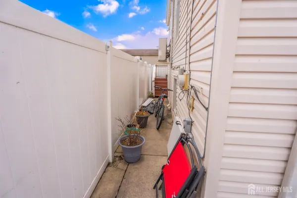 $450,000 | 439 Ashley Street, Perth Amboy, NJ 08861