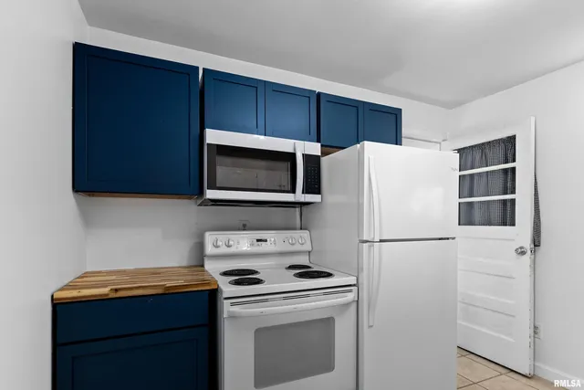 $120,000 | 1100 West Willcox Avenue, Peoria, IL 61604