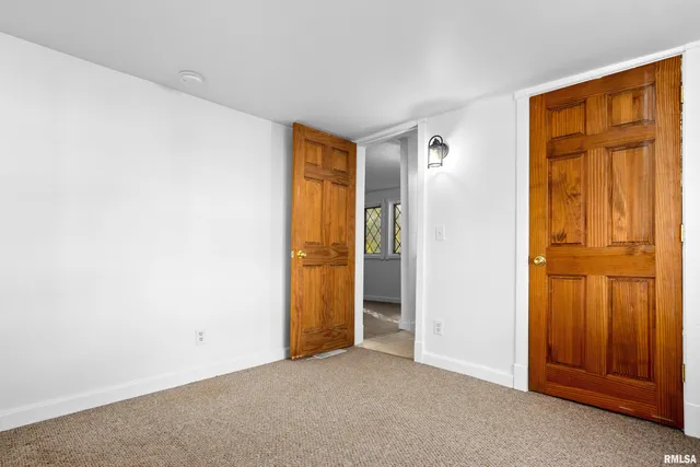 $99,900 | 1100 West Willcox Avenue, Peoria, IL 61604