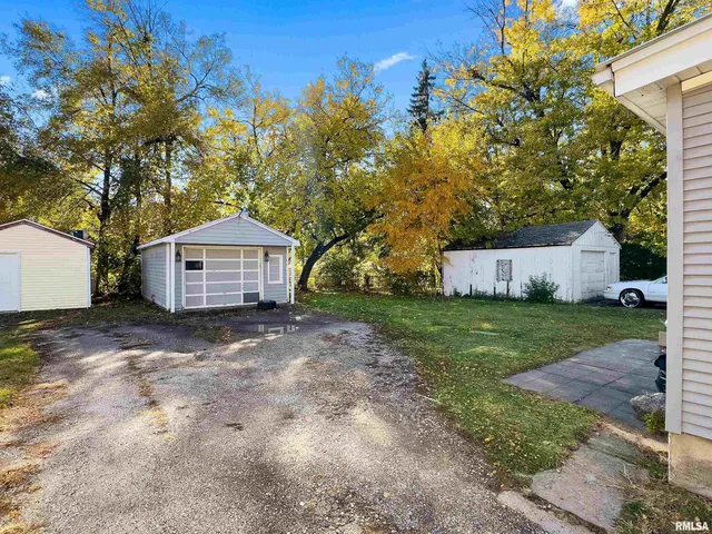 $99,900 | 1100 West Willcox Avenue, Peoria, IL 61604