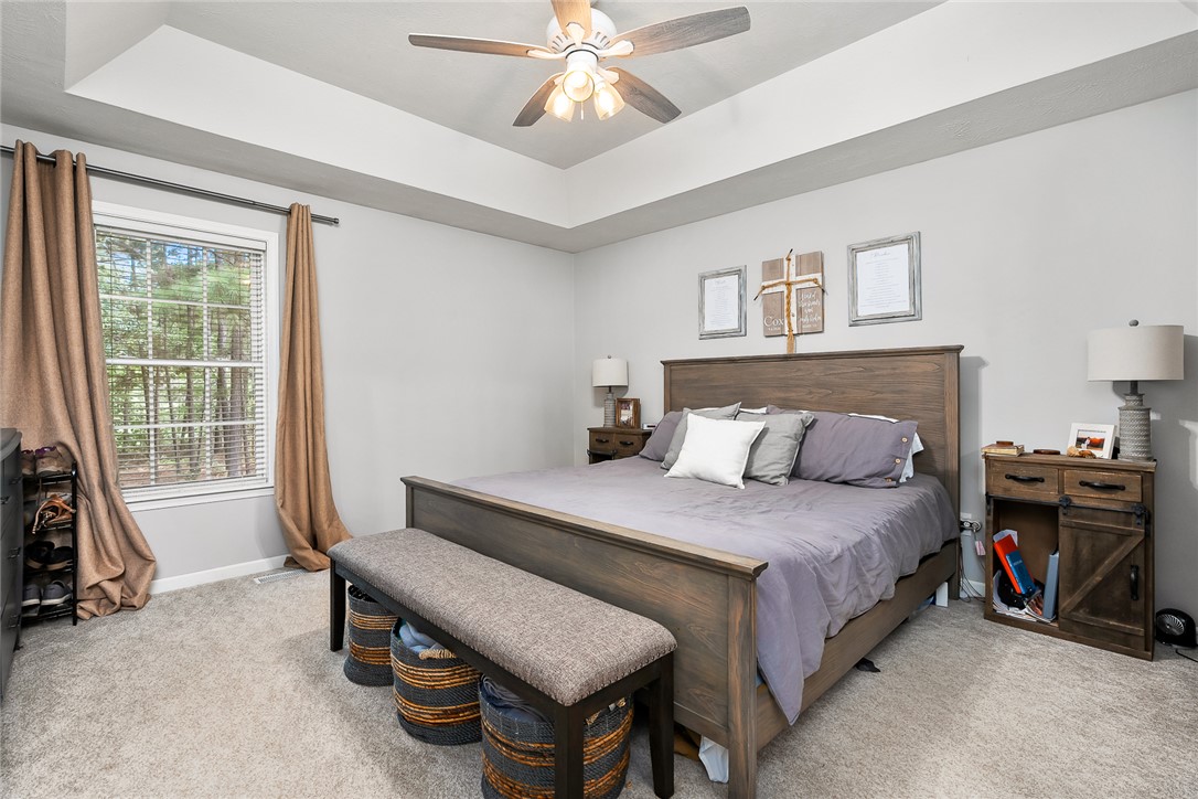110 North Lyndsey Point Seneca, SC 29672 - Photo 16 of 37 Gallery Image 16