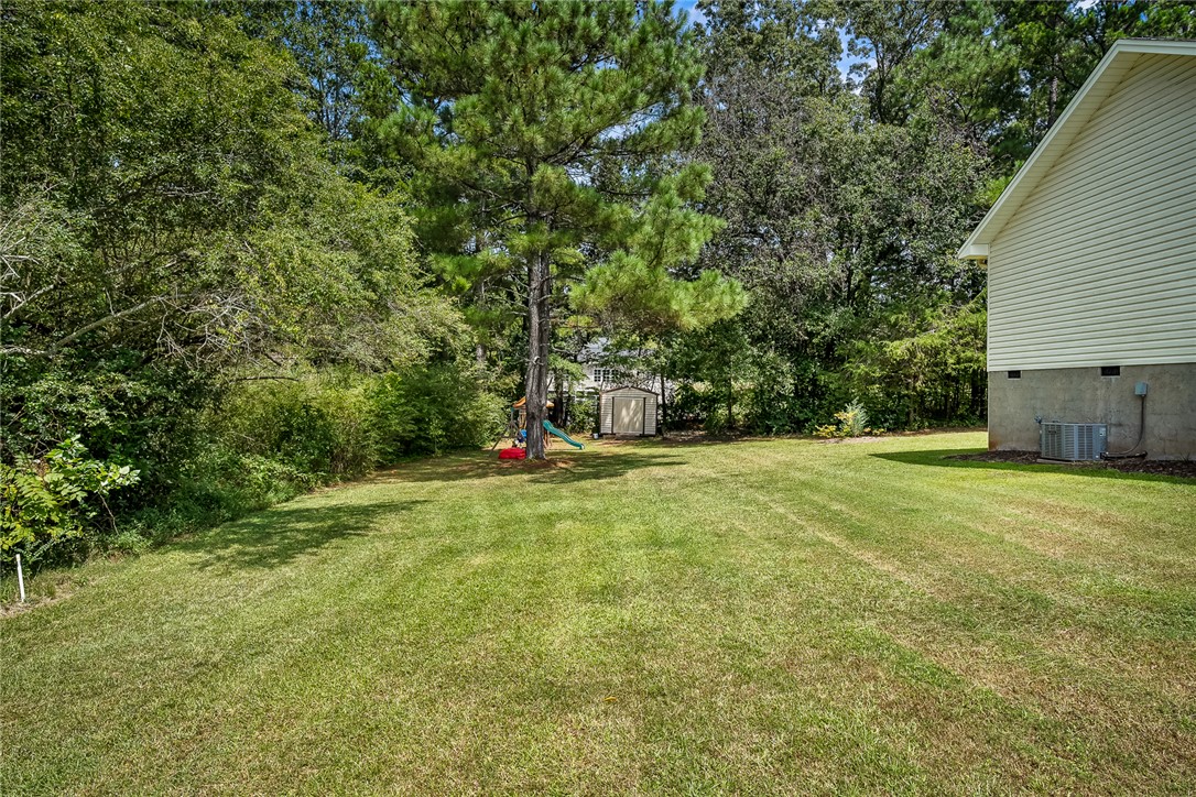110 North Lyndsey Point Seneca, SC 29672 - Photo 32 of 37 Gallery Image 32