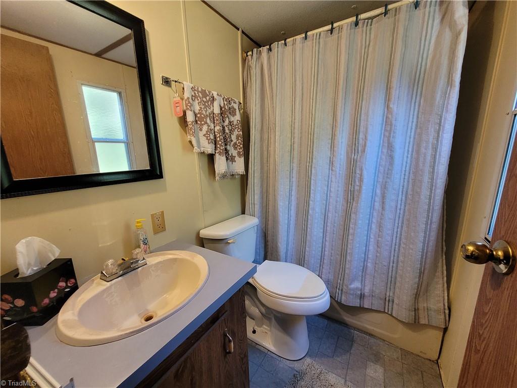 3237 Mountain View Road Glade Valley, NC 28627 - Photo 15 of 16