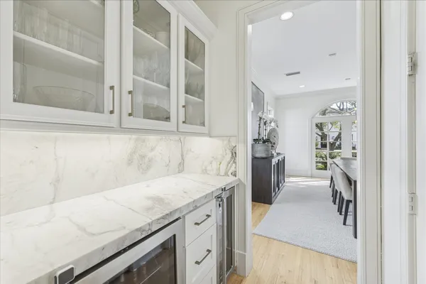 walk in closet with window