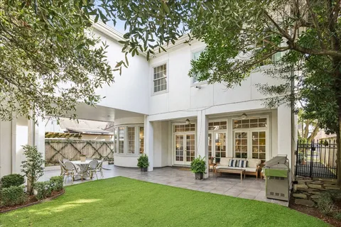 $2,550,000 | 3908 Arnold Street, West University Place, TX 77005