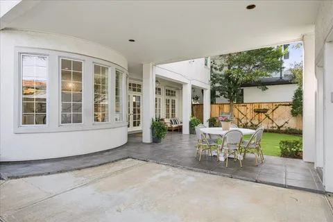 $2,550,000 | 3908 Arnold Street, West University Place, TX 77005