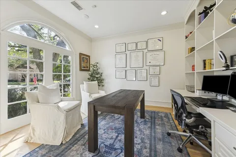 $2,550,000 | 3908 Arnold Street, West University Place, TX 77005