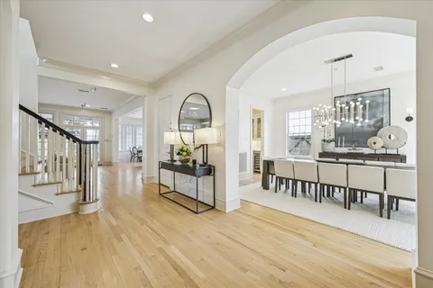 $2,550,000 | 3908 Arnold Street, West University Place, TX 77005