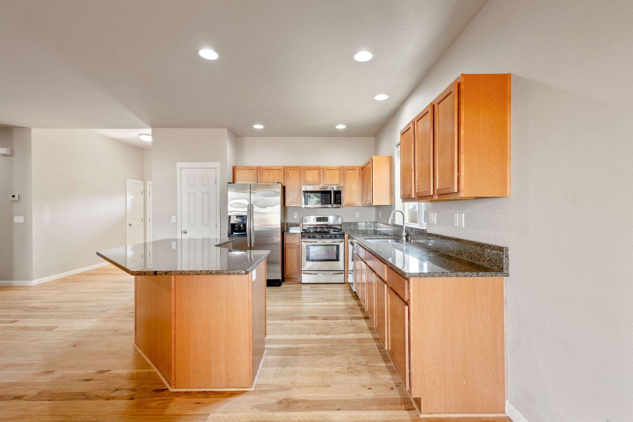 20864 Daniel Duke Way Bend, OR 97701 - Photo 11 of 43 kitchen