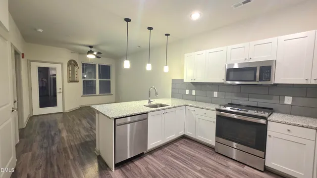 $1,600 | 2324 Gathering Sq Court, Fuquay-Varina, NC 27526