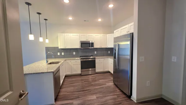 $1,400 | 2324 Gathering Sq Court, Fuquay-Varina, NC 27526