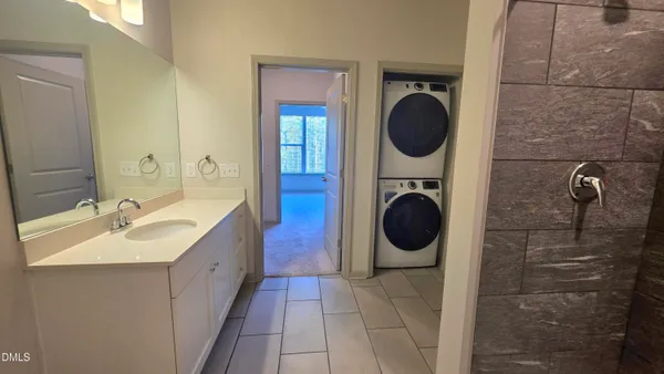 $1,400 | 2324 Gathering Sq Court, Fuquay-Varina, NC 27526