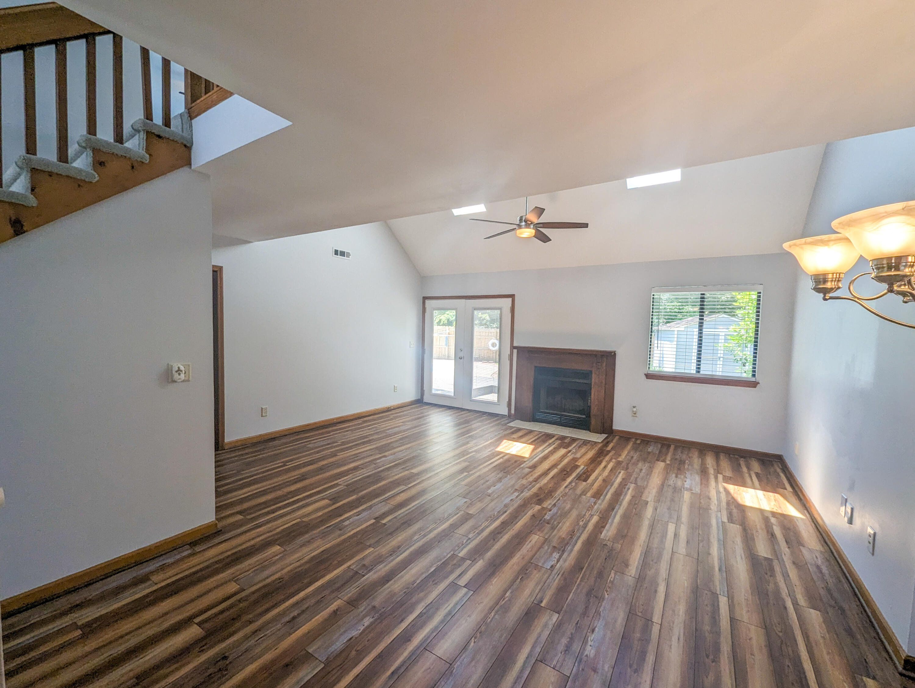 90 Glebe Road Summerville, SC 29485 - Photo 4 of 21 90 Glebe-17