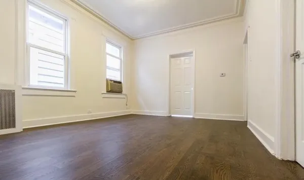 $2,800 | 11 West 28th Street, Unit 2, Bayonne, NJ 07002