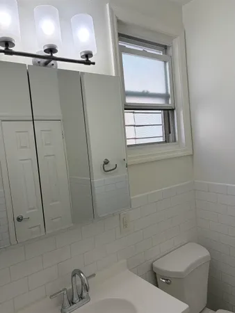 $2,800 | 11 West 28th Street, Unit 2, Bayonne, NJ 07002